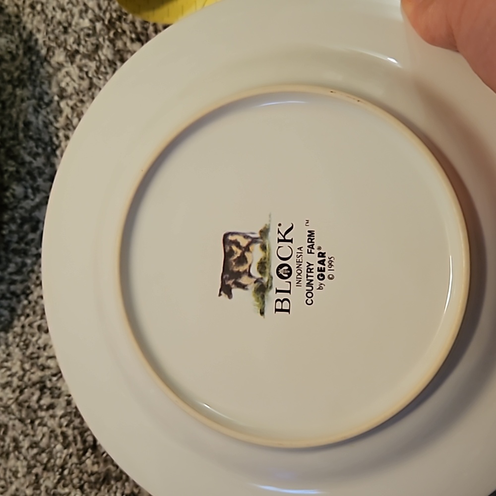 Block by Gear County Farm plates. Set of 2 salad plates. 8 inches. - Picture 6 of 6